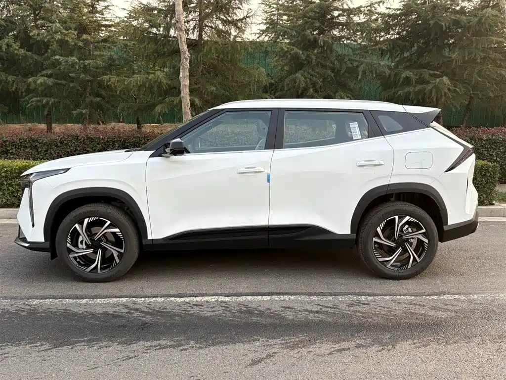 Geely Auto Emgrand 2024 1.5TD SmartLink+ 2026 - thumbnail 12