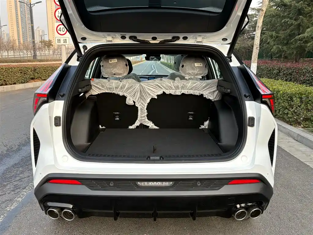 Geely Auto Emgrand 2024 1.5TD SmartLink+ 2026 - thumbnail 17