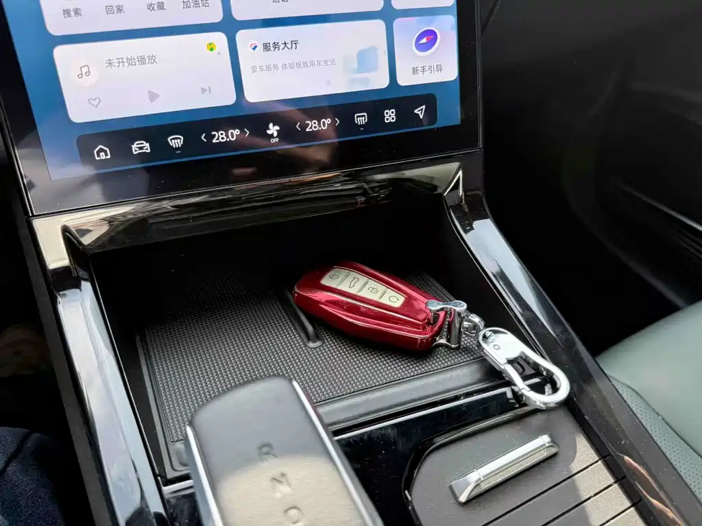 Geely Auto Emgrand 2024 1.5TD Dragon Edition 2024 - thumbnail 9
