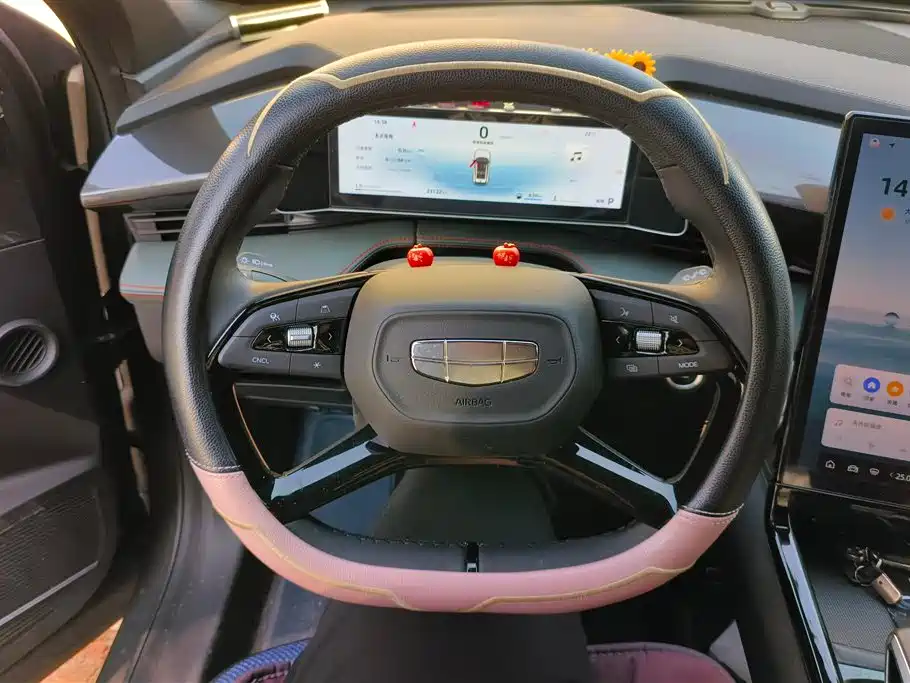 Geely Auto Emgrand 2024 1.5TD SmartLink+ 2024 - thumbnail 14