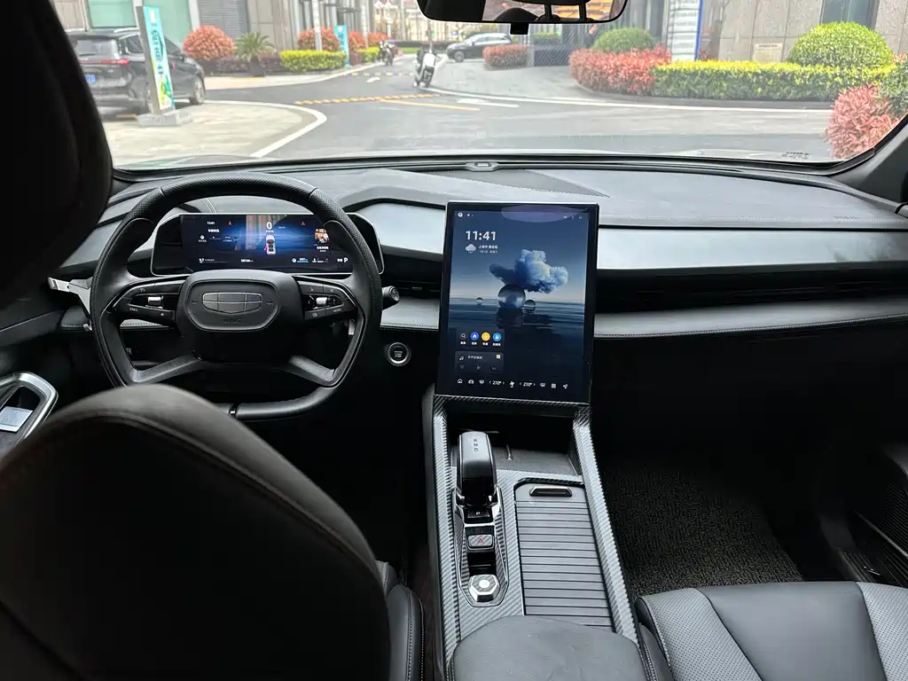 Geely Auto Emgrand 2024 1.5TD SmartLink+ 2024 - thumbnail 15