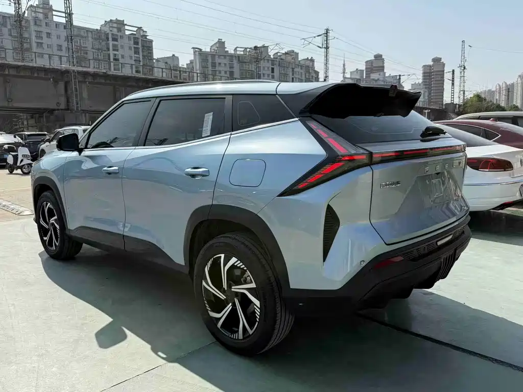 Geely Auto Emgrand 2024 1.5TD Dragon Edition 2024 - thumbnail 14