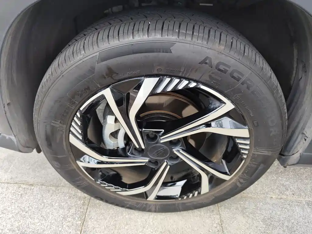 Geely Auto Boyue 2023 Boyue COOL 1.5TD Friend Edition 2023 - thumbnail 4
