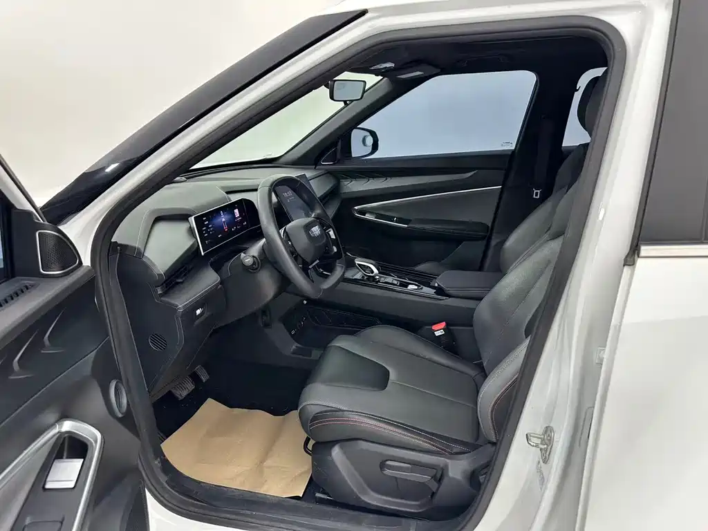 Geely Auto Boyue 2023 Boyue COOL 1.5TD Friend Edition 2024 - thumbnail 2