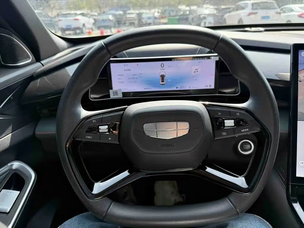 Geely Auto Emgrand 2024 1.5TD Dragon Edition 2024 - thumbnail 30
