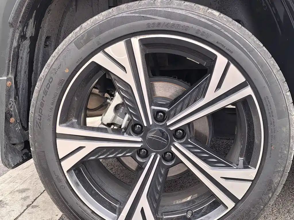 Geely Auto Emgrand 2023 Emgrand COOL 1.5TD Smart Edition 2023 - thumbnail 5