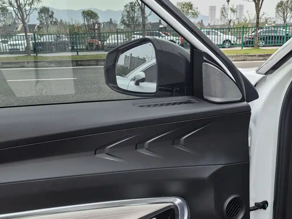 Geely Auto Emgrand 2023 Emgrand COOL 1.5TD Smart Edition 2023 - thumbnail 9