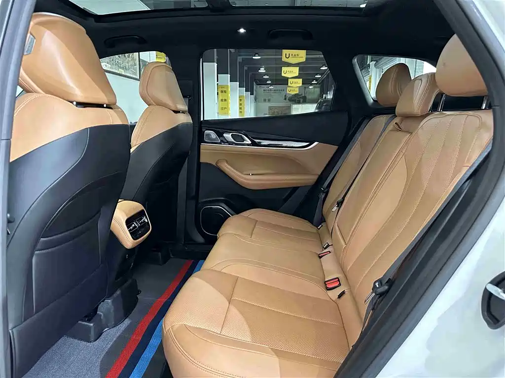 Geely Auto Emgrand L 2025 4th Gen 1.5TD DCT Shanhe 2025 - thumbnail 5