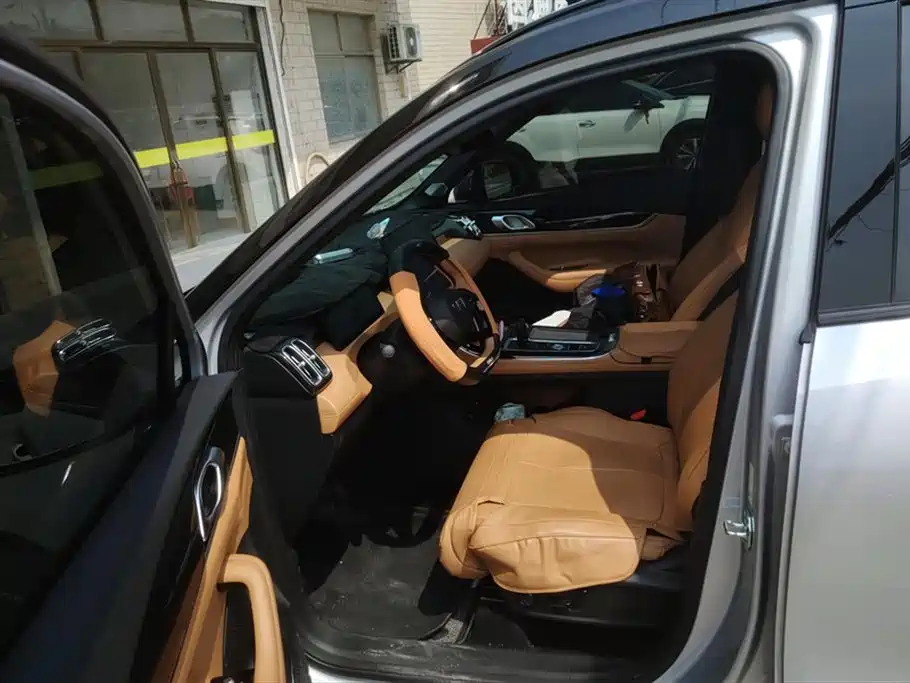 Geely Auto Emgrand L 2025 4th Gen 1.5TD DCT Premium 2025 - thumbnail 9