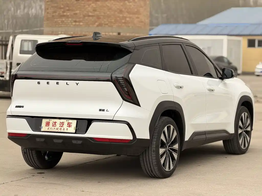 Geely Auto Emgrand L 2025 4th Gen 1.5TD DCT Premium 2025 - thumbnail 2
