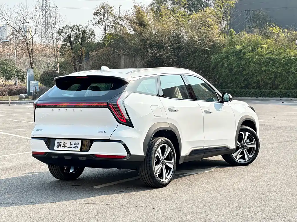 Geely Auto Emgrand L 2025 4th Gen 1.5TD DCT Shanhe 2026 - thumbnail 9
