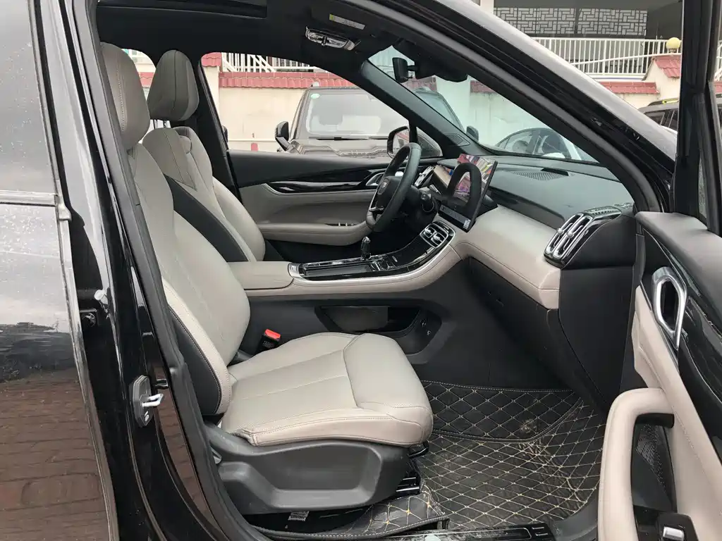 Geely Auto Emgrand L 2025 4th Gen 1.5TD DCT Launch Edition 2025 - thumbnail 7
