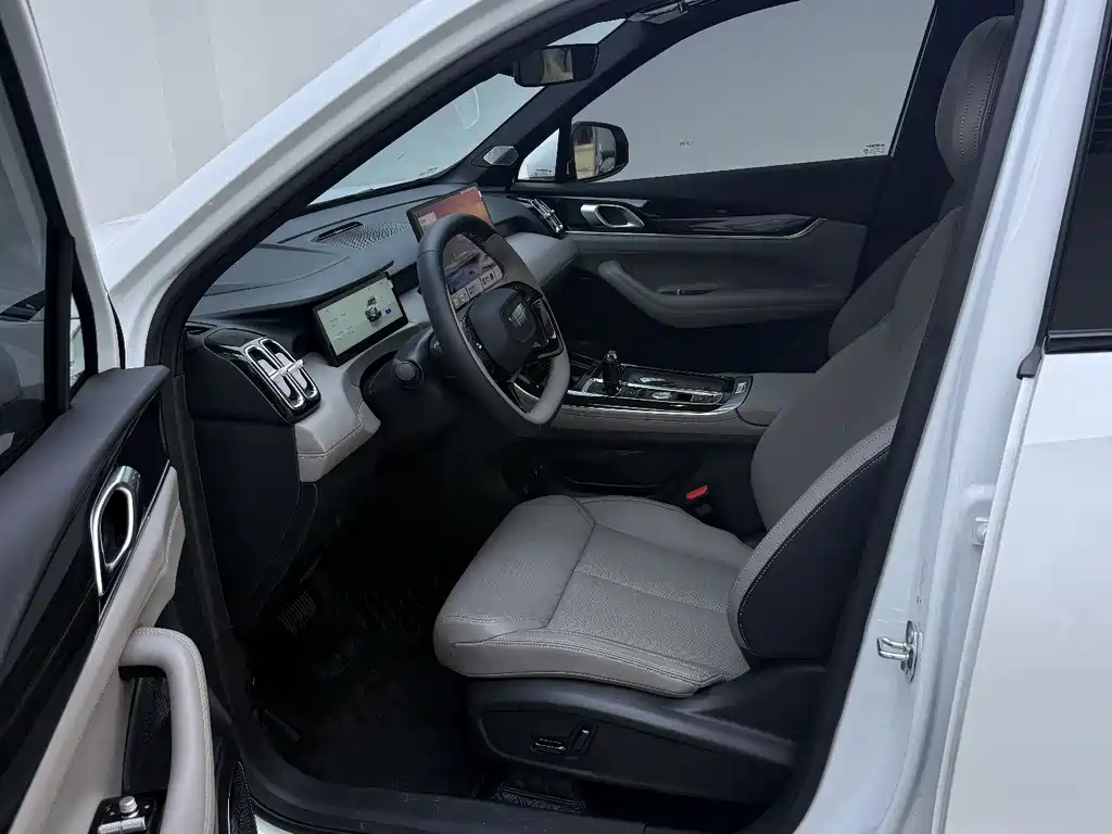 Geely Auto Emgrand L 2025 4th Gen 1.5TD DCT Shanhe 2025 - thumbnail 14
