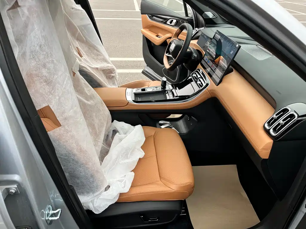 Geely Auto Emgrand L 2025 4th Gen 1.5TD DCT Shanhe 2026 - thumbnail 6