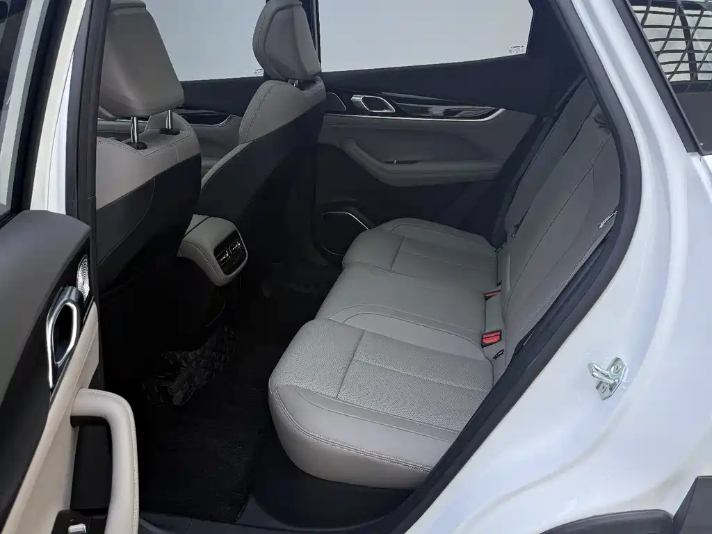 Geely Auto Emgrand L 2025 4th Gen 1.5TD DCT Shanhe 2025 - thumbnail 15