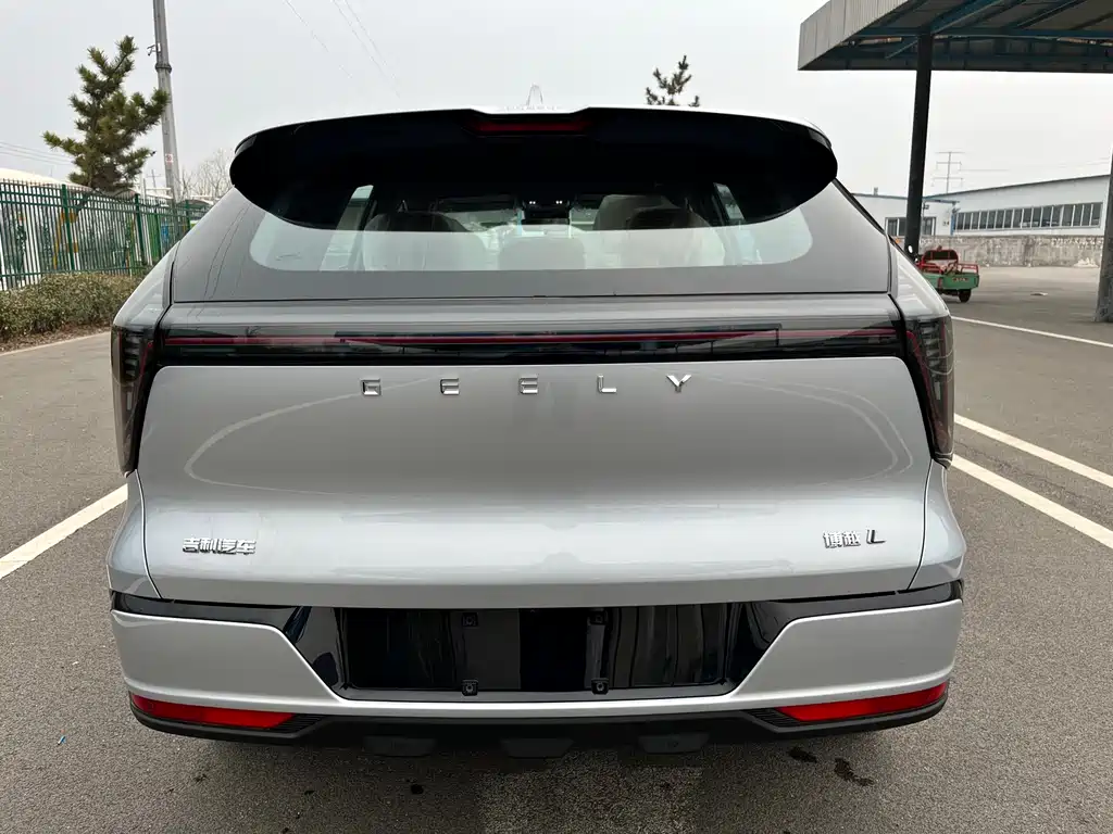 Geely Auto Emgrand L 2025 4th Gen 1.5TD DCT Shanhe 2026 - thumbnail 13