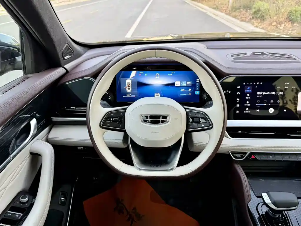 Geely Auto Star Ray L 2023 2.0TD High Power Automatic FWD Flagship 2023 - thumbnail 7