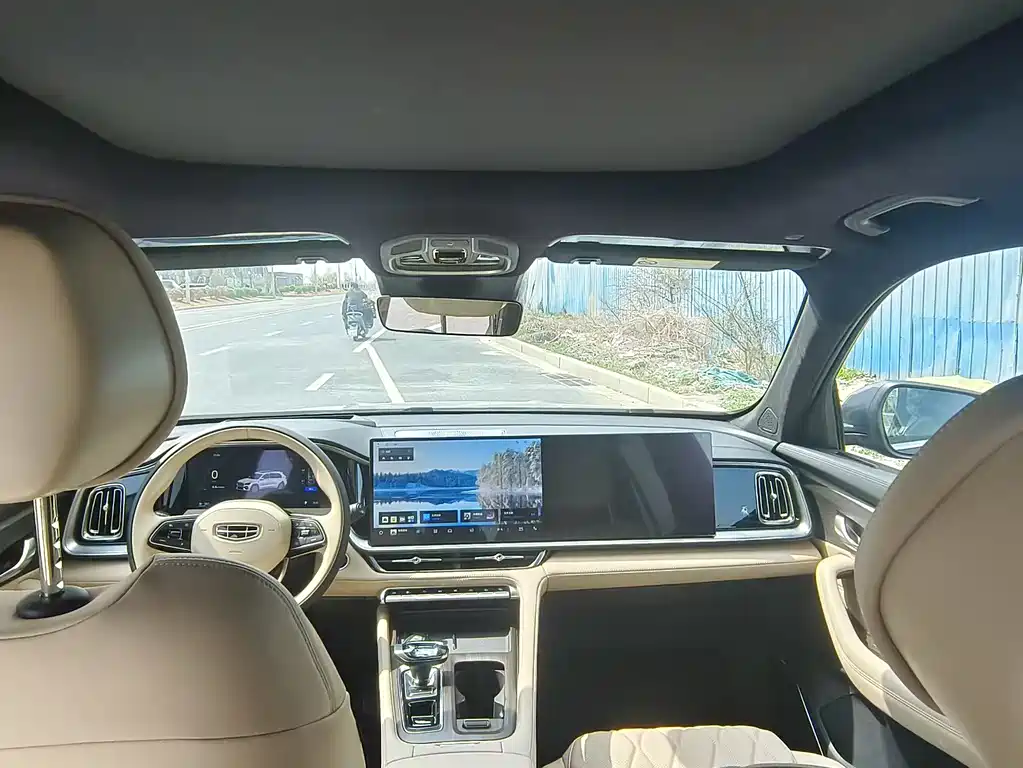 Geely Automobile Star Over L 2026 East Shine 2.0TD Automatic Xiao Han Edition 2025 - thumbnail 6