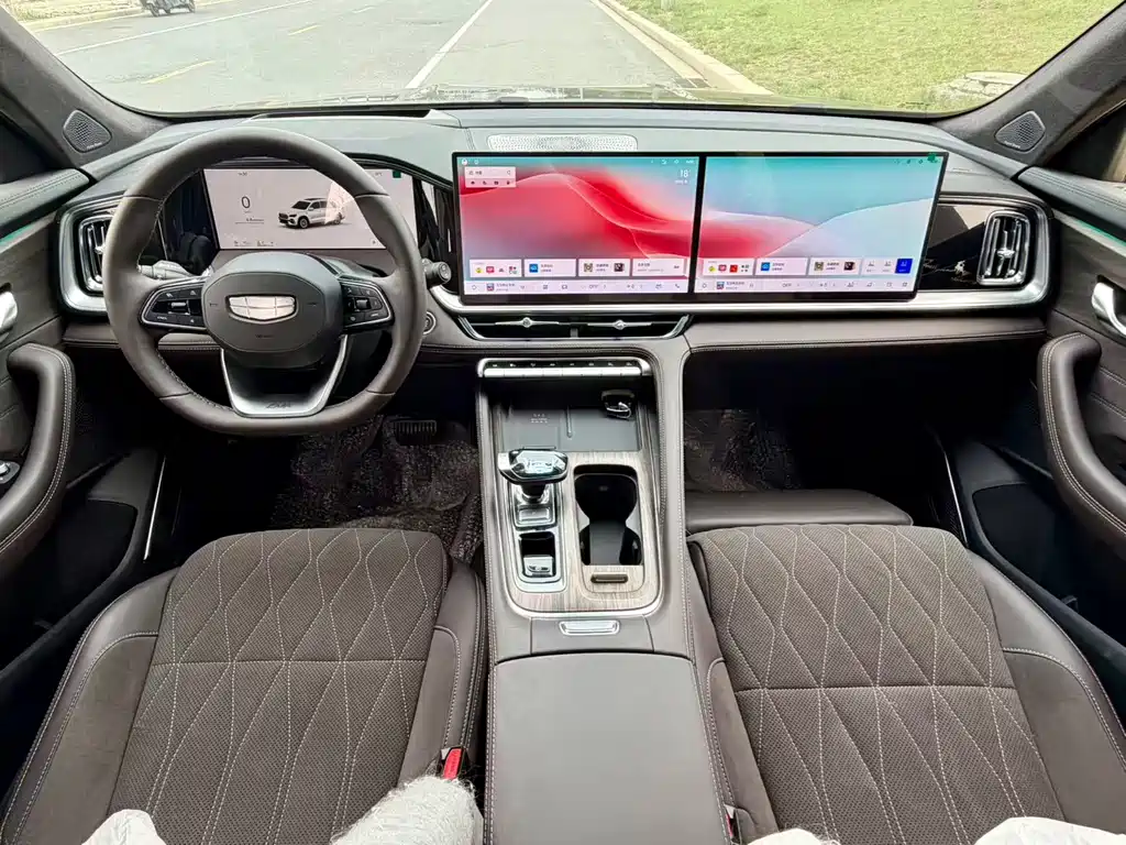 Geely Auto Xingyue L 2026 Edition Oriental Luminary 2.0TD Automatic Star Capture Version 2025 - thumbnail 6