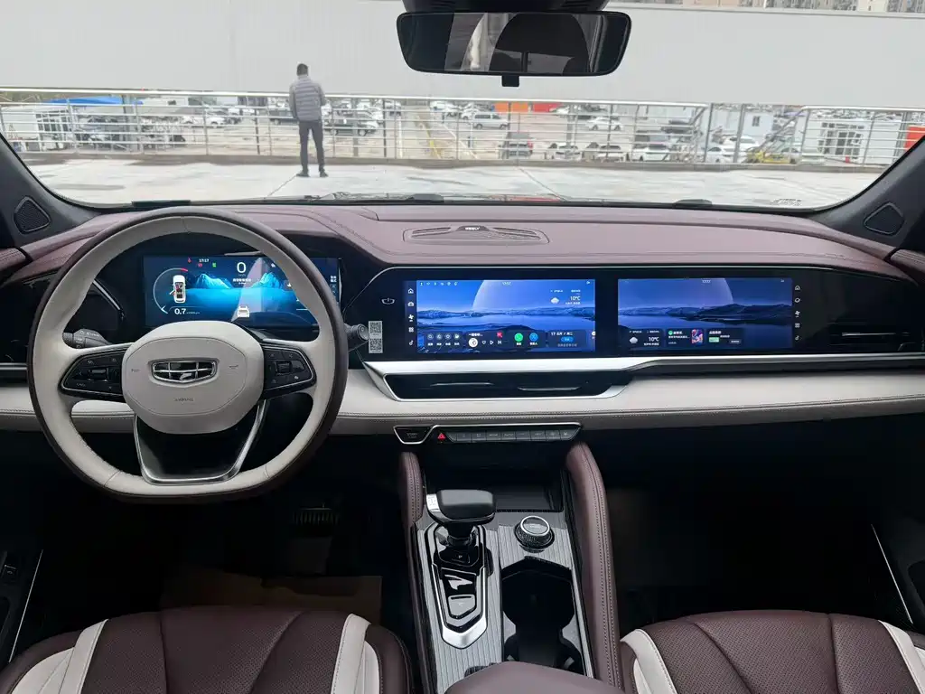 Geely Auto StarRay L 2023 2.0TD High Power Auto Front-Wheel Drive Flagship Model 2023 - thumbnail 6