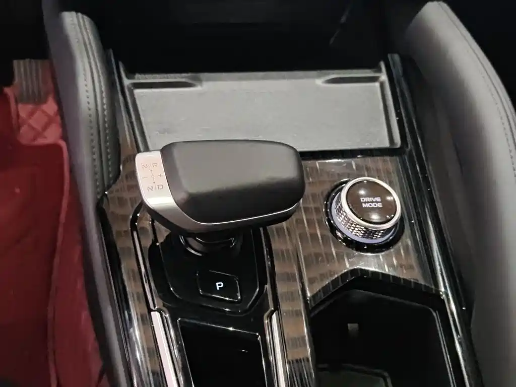 Geely Auto Star Ray L 2023 2.0TD High Power Automatic FWD Flagship 2023 - thumbnail 12