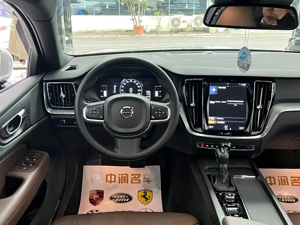 Volvo Volvo S60 2020 T4 Momentum Luxury Edition 2020 - thumbnail 6