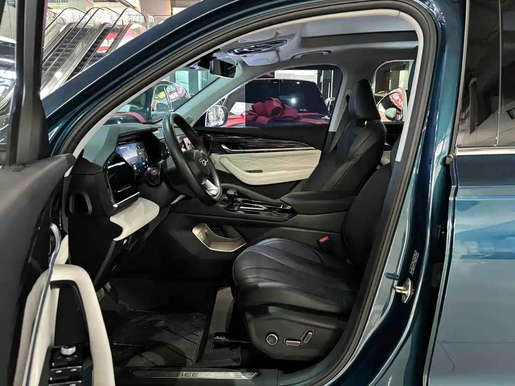 Geely Auto Star Ray L 2023 2.0TD High Power Automatic FWD Flagship 2024 - thumbnail 6