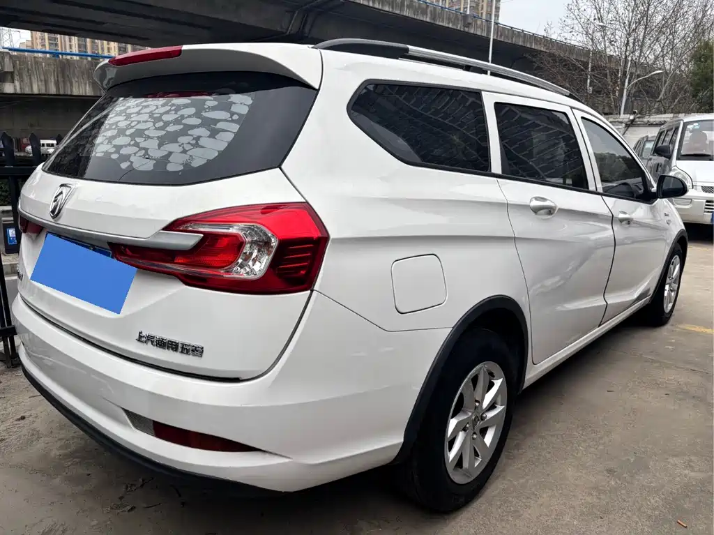 Baojun Baojun 310W 2017 1.5L Manual Comfort Edition China V 2019 - thumbnail 4