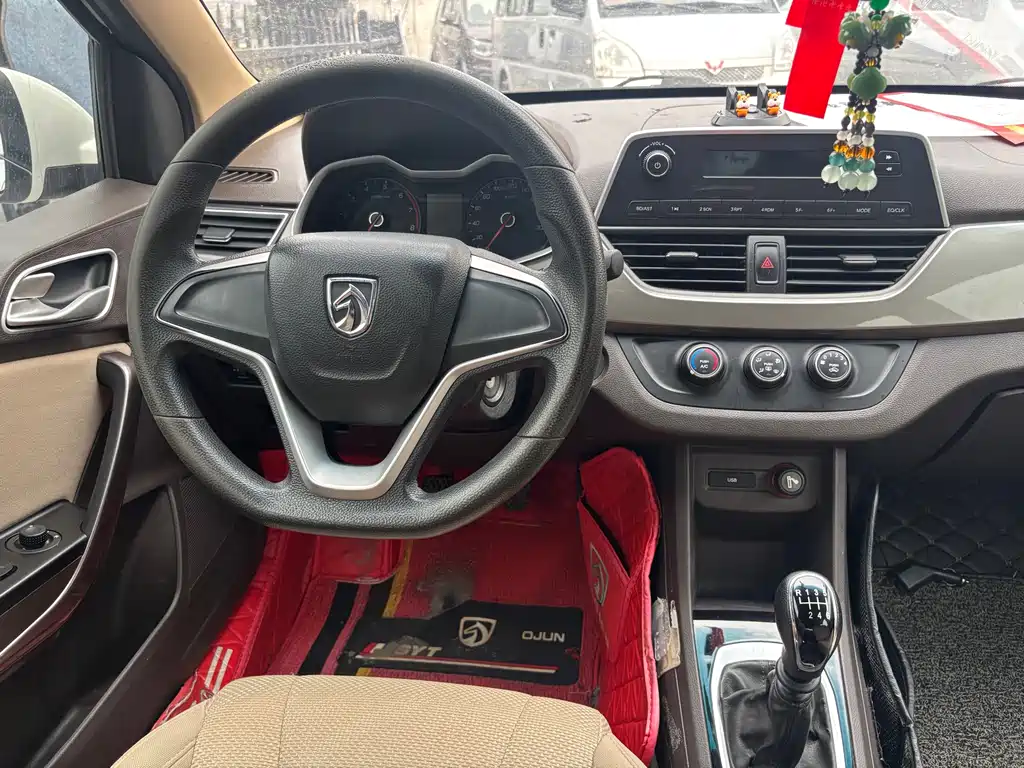 Baojun Baojun 310W 2017 1.5L Manual Comfort Edition China V 2019 - thumbnail 10