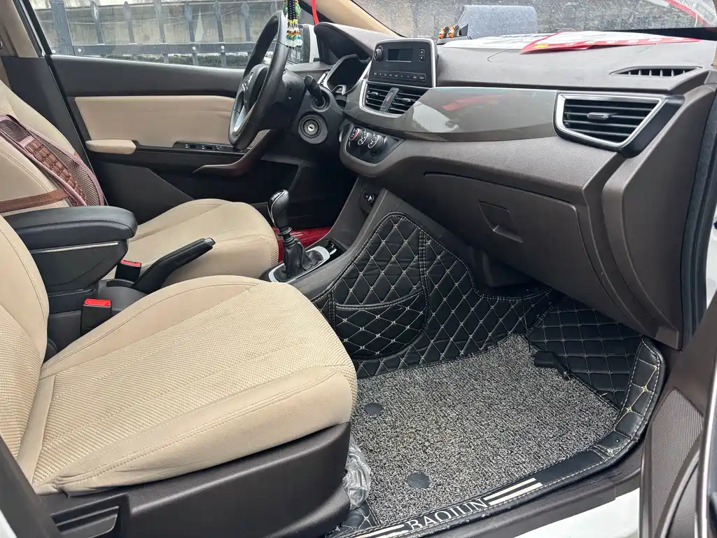 Baojun Baojun 310W 2017 1.5L Manual Comfort Edition China V 2019 - thumbnail 11