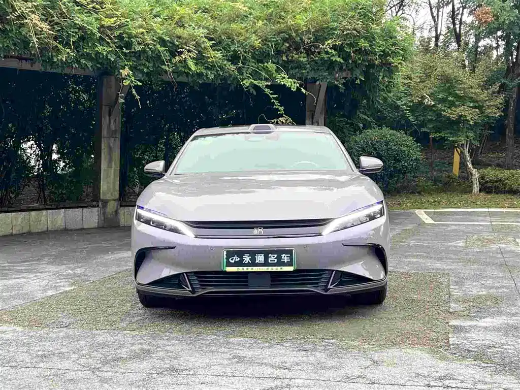 BYD Han 2025 EV Smart Drive 701KM LiDAR Flagship 2025 - thumbnail 2