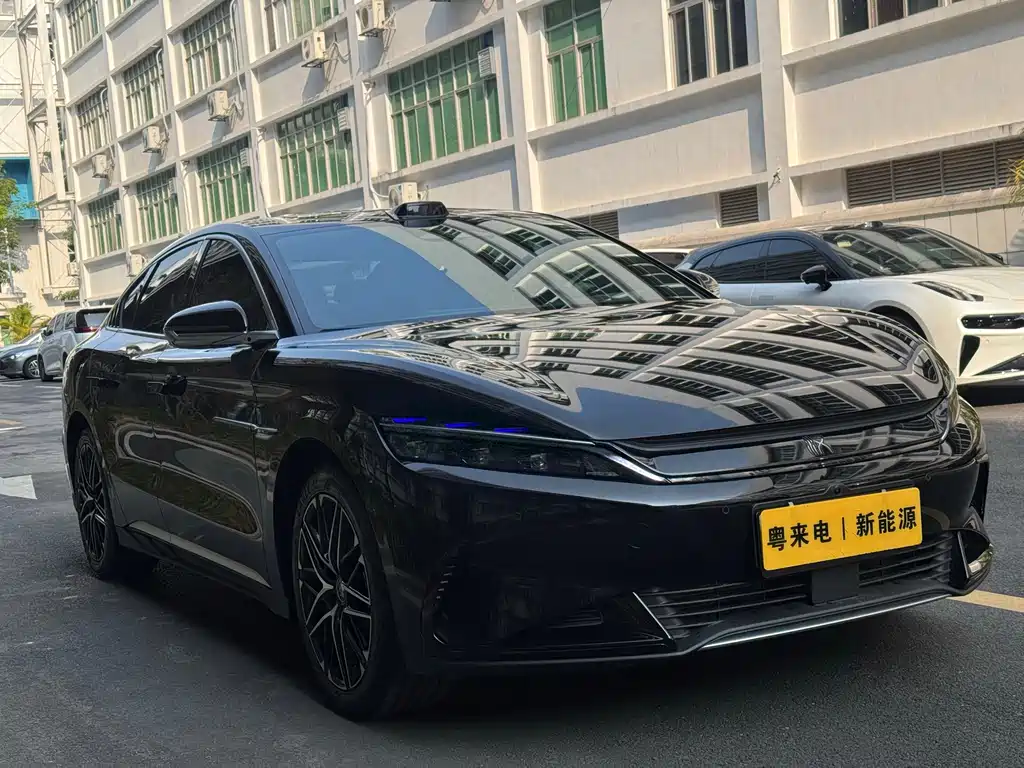 BYD Han 2025 EV Smart Drive 635KM Flagship 2025 - thumbnail 3