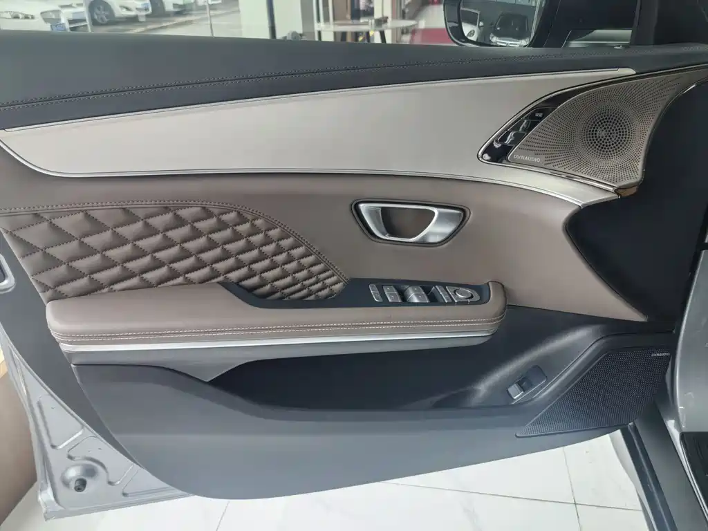 BYD (BYD Auto) Han 2023 EV Champion Edition 715KM FWD Luxury Model 2023 - thumbnail 5
