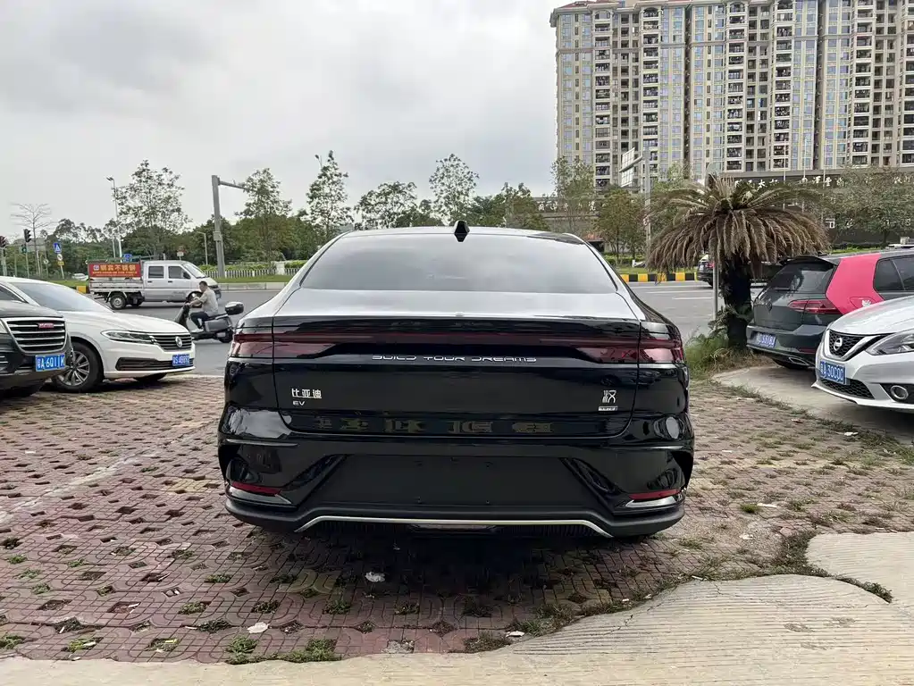 BYD (BYD Auto) Han 2025 EV Smart Drive Edition 635KM Flagship Edition 2026 - thumbnail 4