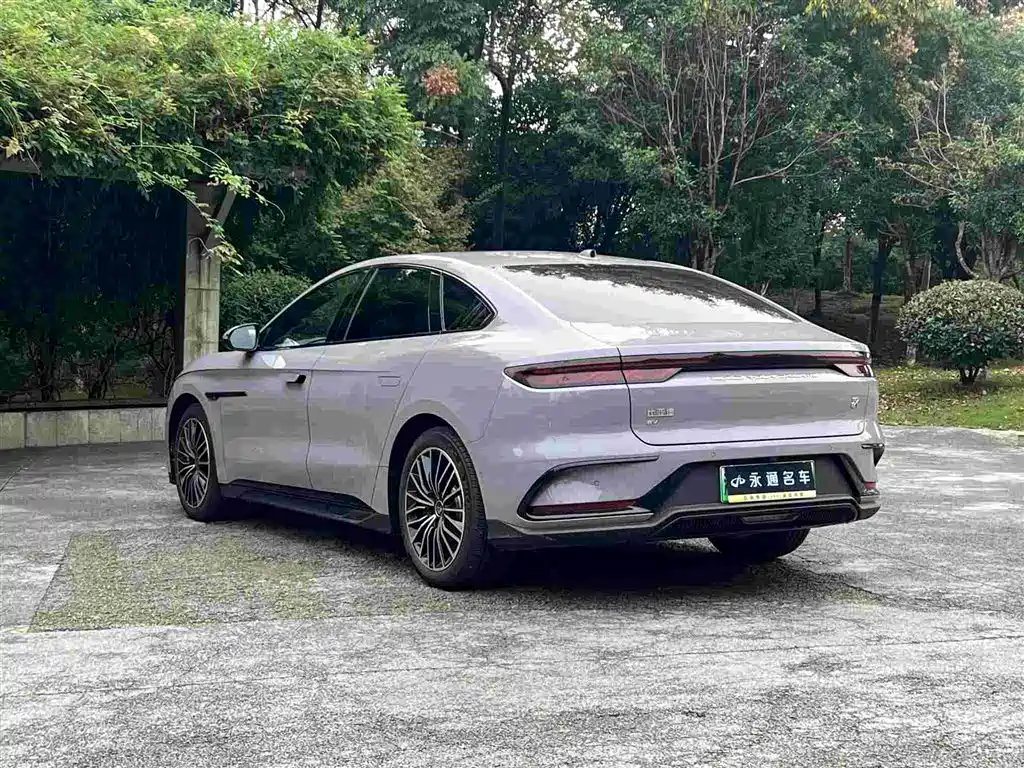 BYD Han 2025 EV Smart Drive 701KM LiDAR Flagship 2025 - thumbnail 4
