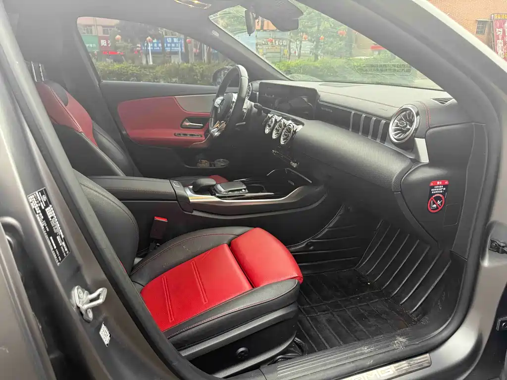 Mercedes-Benz Mercedes-Benz A-Class AMG 2022 AMG A 35 L 4MATIC 2022 - thumbnail 6