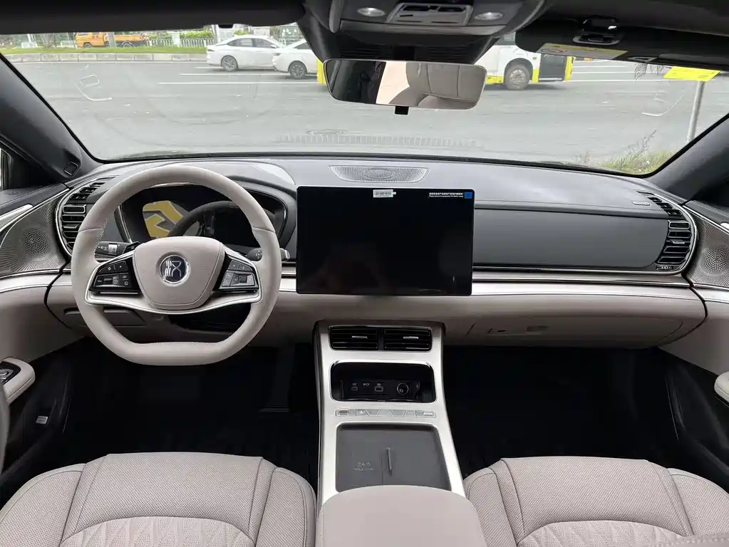 BYD (BYD Auto) Han 2025 EV Smart Drive Edition 635KM Flagship Edition 2026 - thumbnail 10
