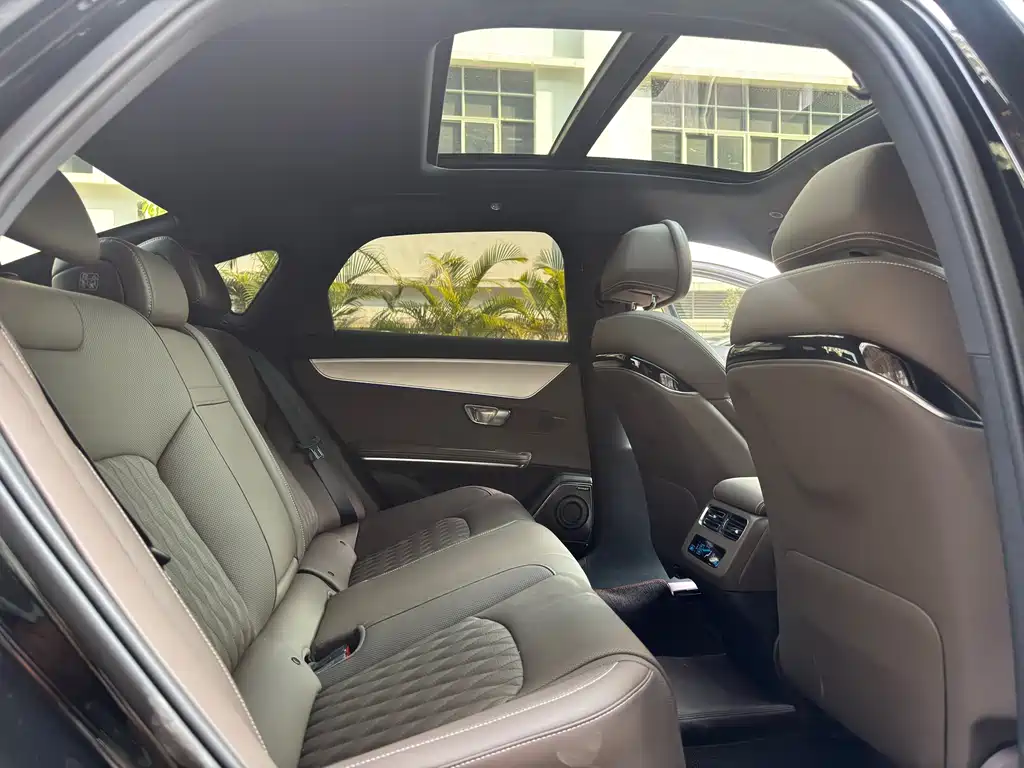 BYD Han 2025 EV Smart Drive 635KM Flagship 2025 - thumbnail 12