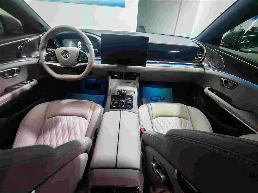 BYD Han 2025 EV Smart Drive 701KM LiDAR Flagship 2025 - thumbnail 16
