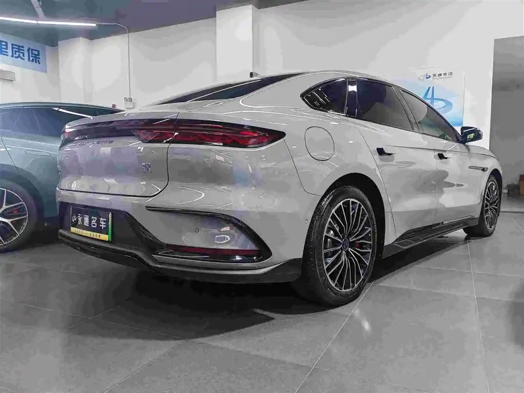BYD Han 2025 EV Smart Drive 701KM LiDAR Flagship 2025 - thumbnail 18