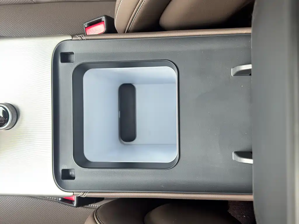BYD Han 2025 EV Smart Drive 635KM Flagship 2025 - thumbnail 22