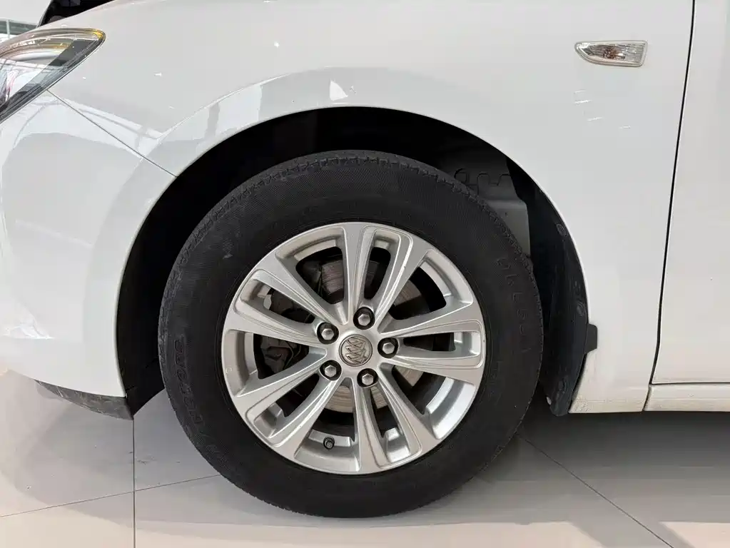 Buick Buick Excelle 2015 15N Manual Comfort Edition 2015 - thumbnail 4