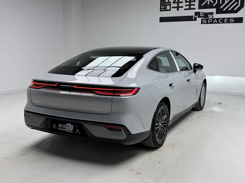 Geely Galaxy Geely Galaxy Starlight 8 2025 130km EM-i Premium Edition 2026 - thumbnail 4