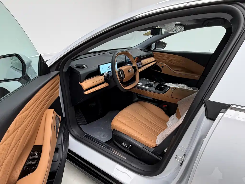 Geely Galaxy Geely Galaxy Starlight 8 2025 130km EM-i Premium Edition 2026 - thumbnail 16