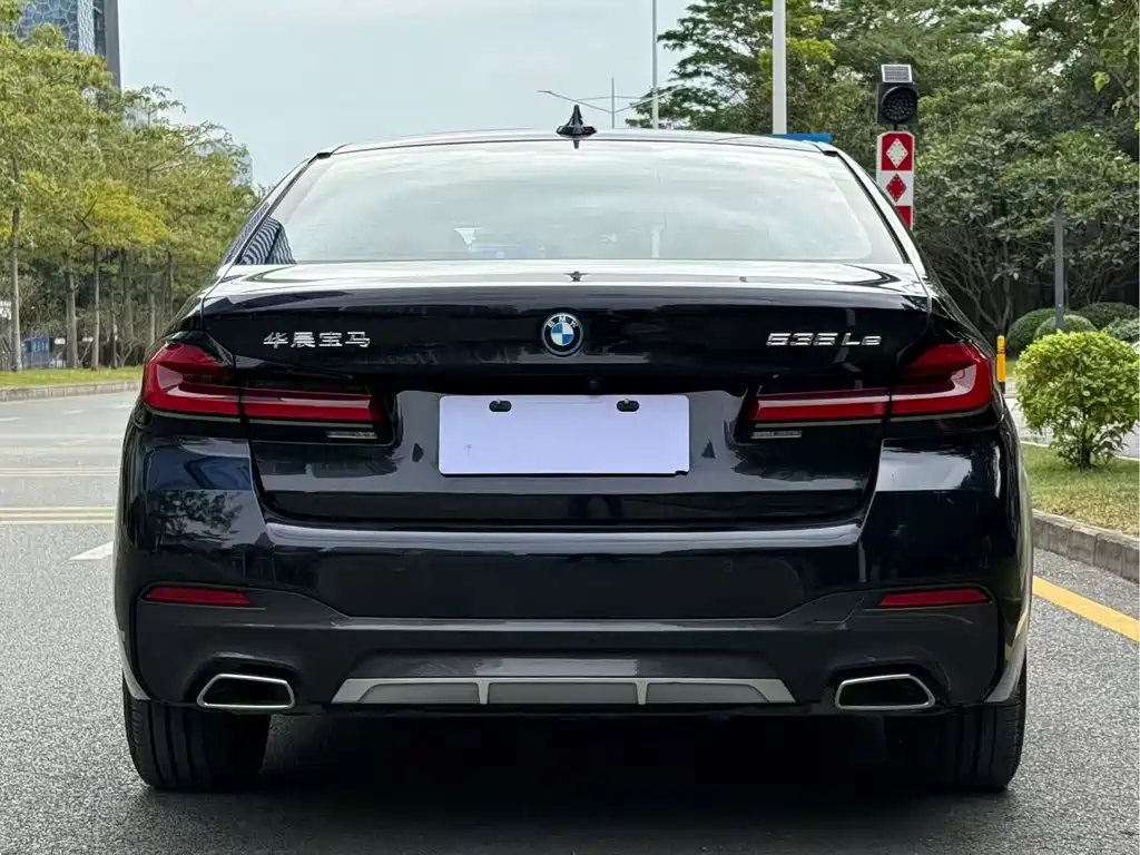 BMW BMW 5 Series New Energy 2022 Model Facelift 535Le M Sport Package 2023 - thumbnail 17