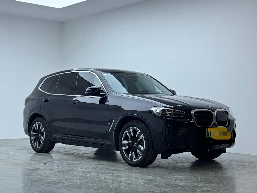 BMW BMW iX3 2024 Leading Edition 2024 - thumbnail 3