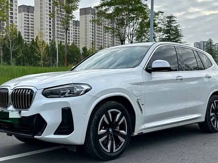 BMW BMW iX3 2024 Leading Edition 2024 - thumbnail 3