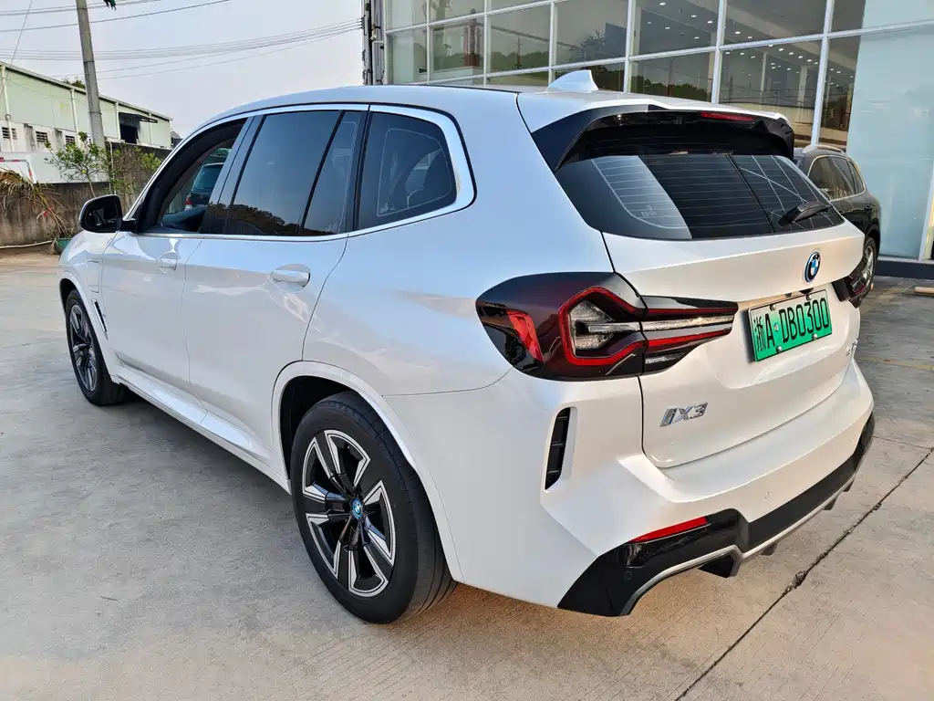 BMW BMW iX3 2024 Leading Edition 2024 - thumbnail 6