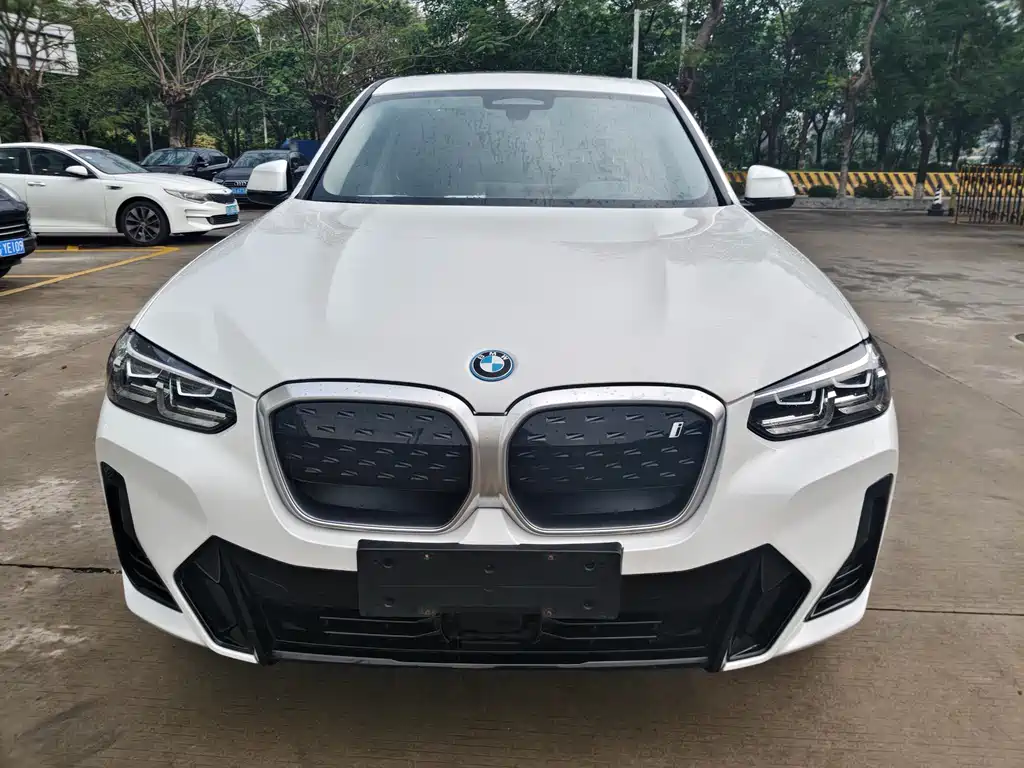 BMW BMW iX3 2024 Leading Edition 2024 - thumbnail 2