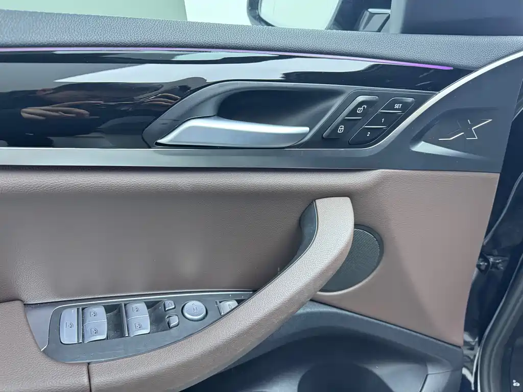 BMW BMW iX3 2024 Leading Edition 2024 - thumbnail 18